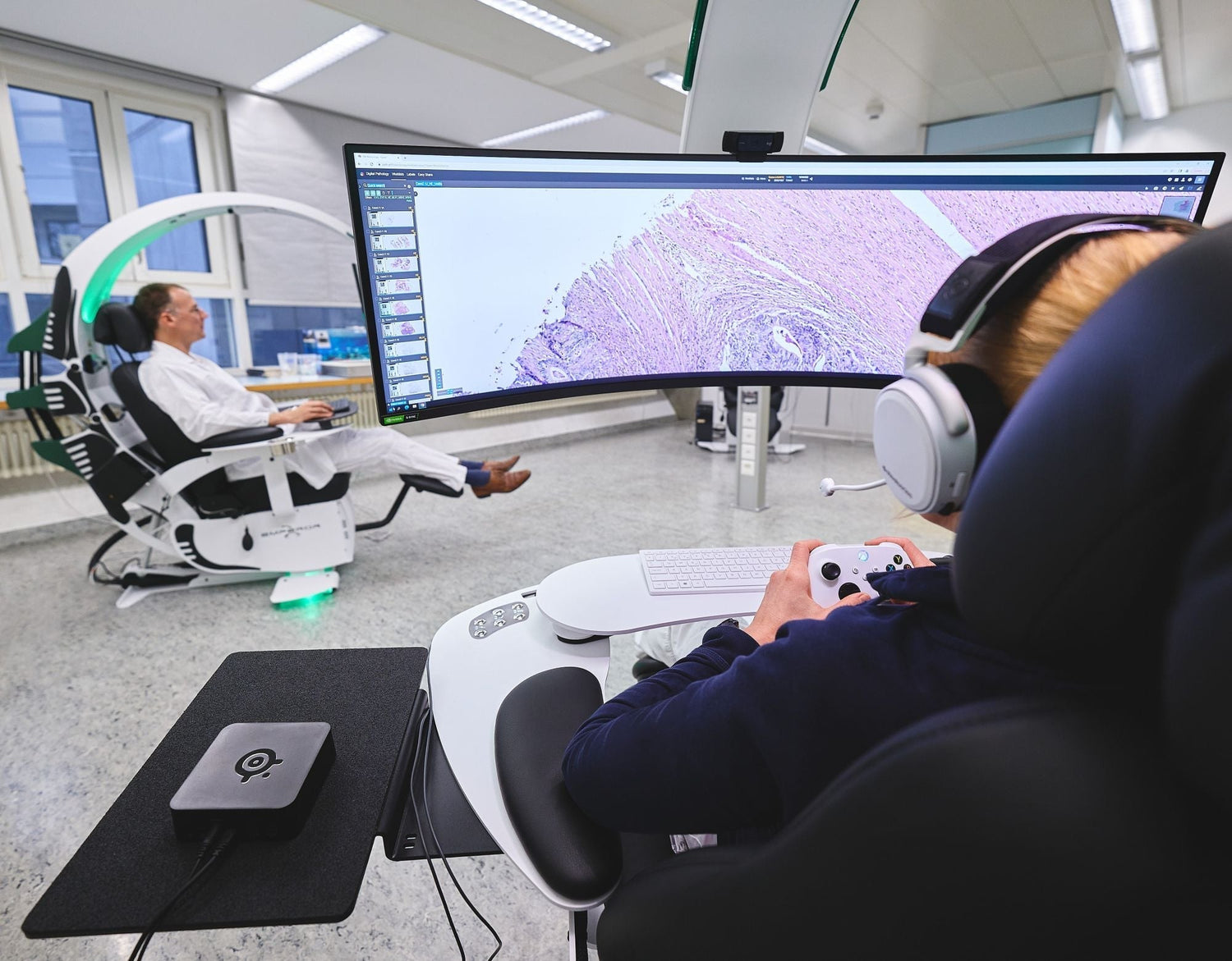 Emperor XT medical cockpit